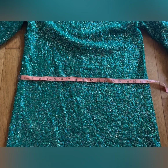 70s Vintage Green Sequin Wiggle Dress - Picture 6 of 9